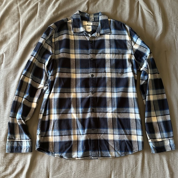 GAP Men's Long Sleeve Untucked Button Down Flannel - Picture 2 of 6